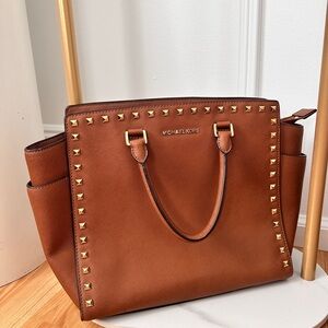 🛍️MICHAEL KORS bag